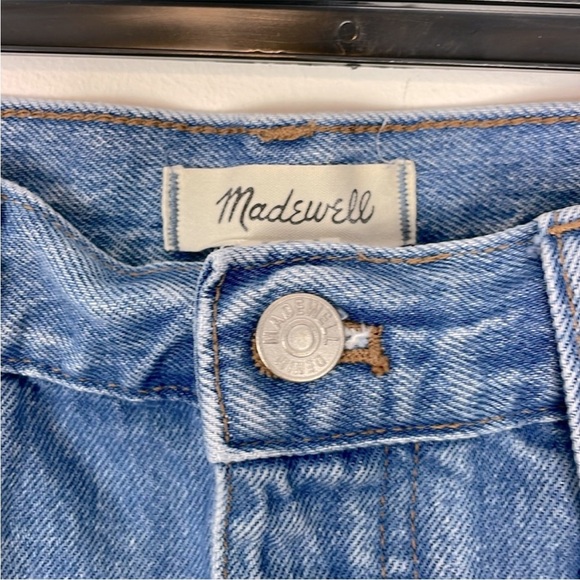 Madewell Relaxed Fit Hi Rise Denim Shorts. Destroyed Hem. Buttonfly. Size 30. - Picture 2 of 12